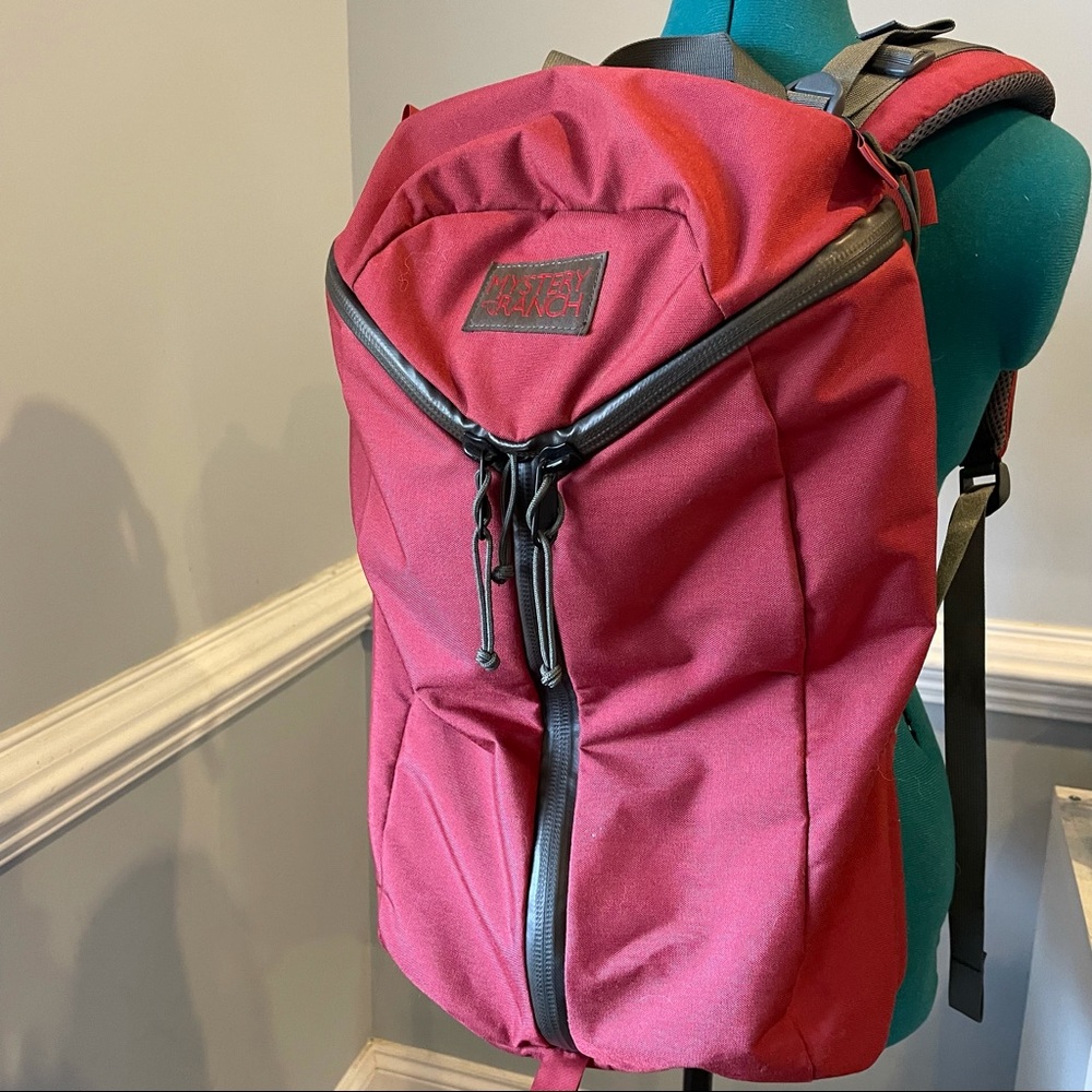 MYSTERY RANCH Red Backpack